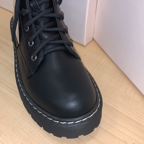 Sincerely Jules Women’s Lace Up Boot Side Zip - Picture 3 of 11